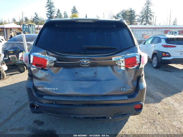 Toyota Highlander Le Plus V6 2015 5TDBKRFH4FS172199 Image 16