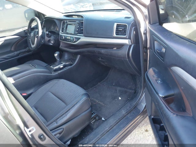 Toyota Highlander Le Plus V6 2015 5TDBKRFH4FS172199 Image 5