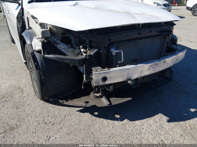 Продажа на аукционе авто 2017 Hyundai Ioniq Hybrid Blue, vin: KMHC65LC8HU040079, номер лота: 46329970