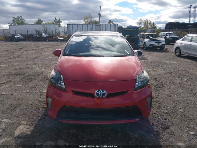 46330190 :رقم المزاد ، JTDKN3DU7E1826838 vin ، 2014 Toyota Prius Three مزاد بيع