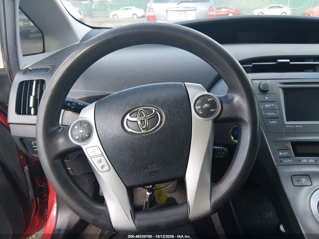 46330190 :رقم المزاد ، JTDKN3DU7E1826838 vin ، 2014 Toyota Prius Three مزاد بيع