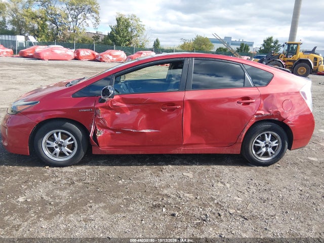 46330190 :رقم المزاد ، JTDKN3DU7E1826838 vin ، 2014 Toyota Prius Three مزاد بيع