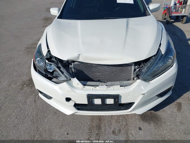 46330251 :رقم المزاد ، 1N4AL3AP4JC260724 vin ، 2018 Nissan Altima 2.5 Sr مزاد بيع