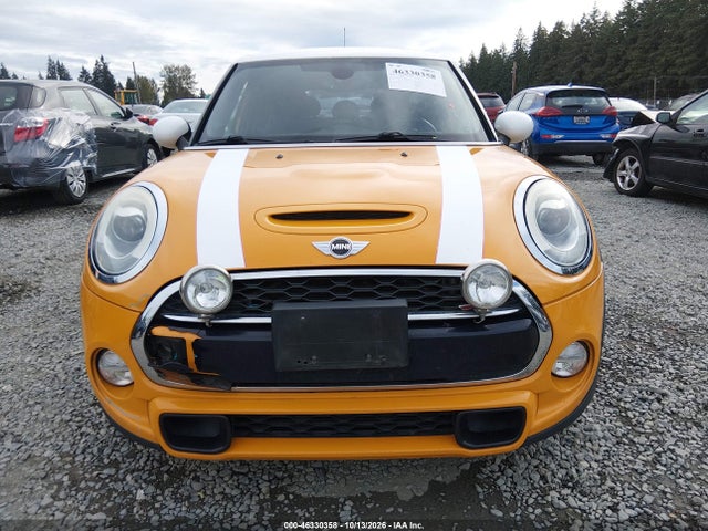 46330358 :رقم المزاد ، WMWXU3C52G2B63484 vin ، 2016 Mini Hardtop Cooper S مزاد بيع