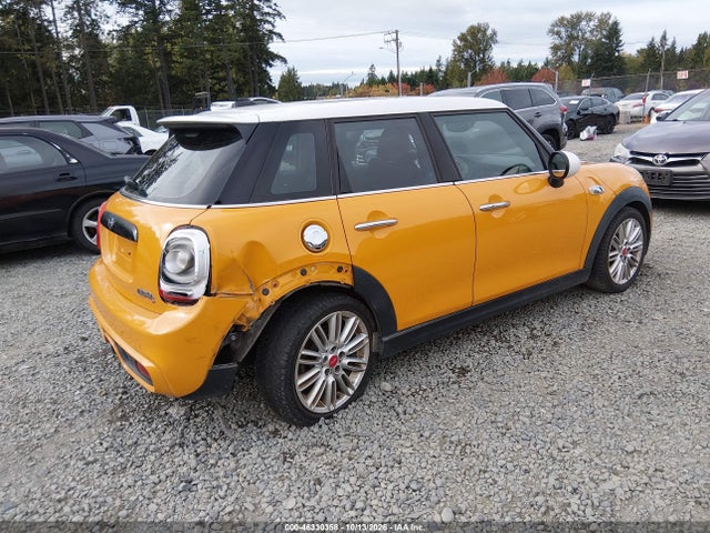 46330358 :رقم المزاد ، WMWXU3C52G2B63484 vin ، 2016 Mini Hardtop Cooper S مزاد بيع