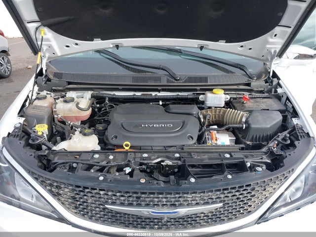Chrysler Pacifica Hybrid Limited 2020 2C4RC1N7XLR199482 Image 10