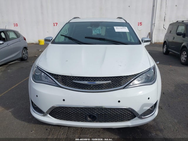 Chrysler Pacifica Hybrid Limited 2020 2C4RC1N7XLR199482 Image 11