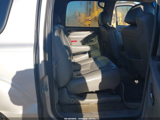Продажа на аукционе авто 2005 Cadillac Escalade Esv Standard, vin: 3GYFK66N65G211355, номер лота: 46330936
