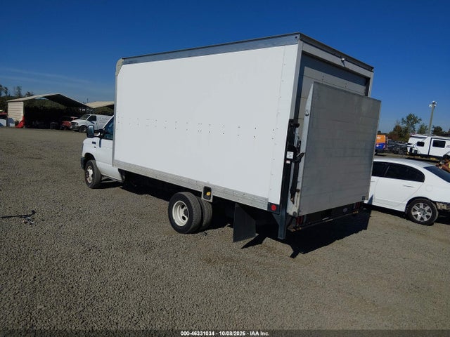 Ford E-450 Cutaway 2019 1FDWE4F61KDC01475 Image 3