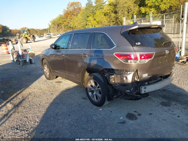 Продаж на аукціоні авто 2016 Toyota Highlander Le Plus V6, vin: 5TDBKRFH4GS236906, номер лоту: 46331100