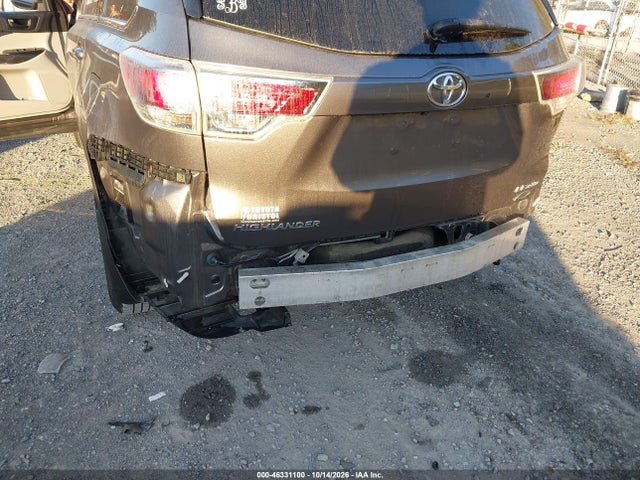 Продаж на аукціоні авто 2016 Toyota Highlander Le Plus V6, vin: 5TDBKRFH4GS236906, номер лоту: 46331100