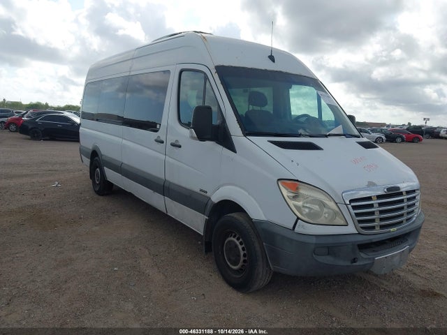 46331188 :رقم المزاد ، WCDPE8CC5B5522233 vin ، 2011 Freightliner Sprinter 2500 مزاد بيع