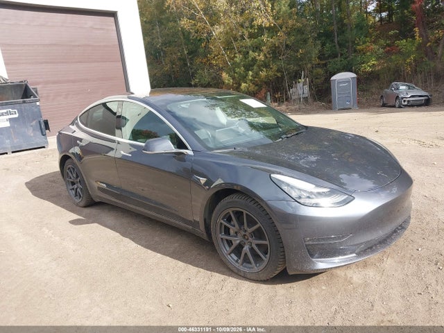 Auction sale of the 2018 Tesla Model 3 Long Range/performance, vin: 5YJ3E1EBXJF129218, lot number: 46331191