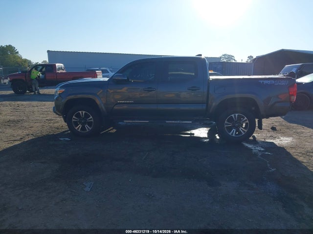 Продажа на аукционе авто 2016 Toyota Tacoma Trd Sport, vin: 3TMCZ5AN3GM010622, номер лота: 46331219