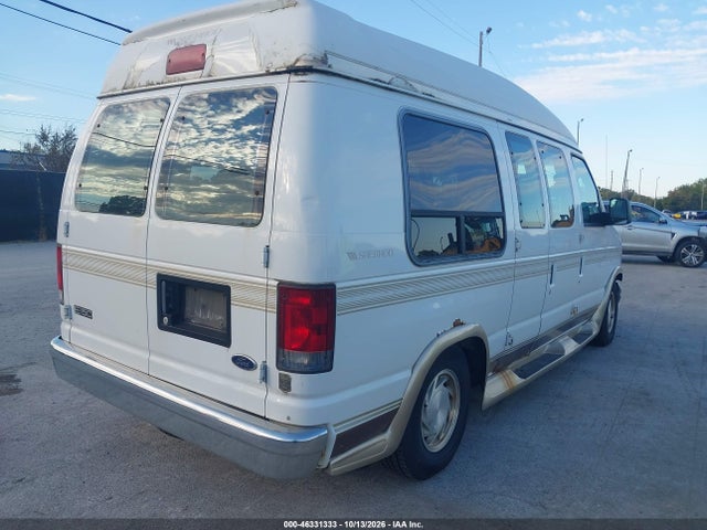 46331333 :رقم المزاد ، 1FDRE14L03HA63488 vin ، 2003 Ford E-150 Recreational مزاد بيع
