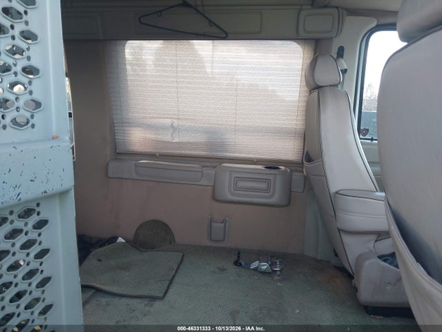 46331333 :رقم المزاد ، 1FDRE14L03HA63488 vin ، 2003 Ford E-150 Recreational مزاد بيع