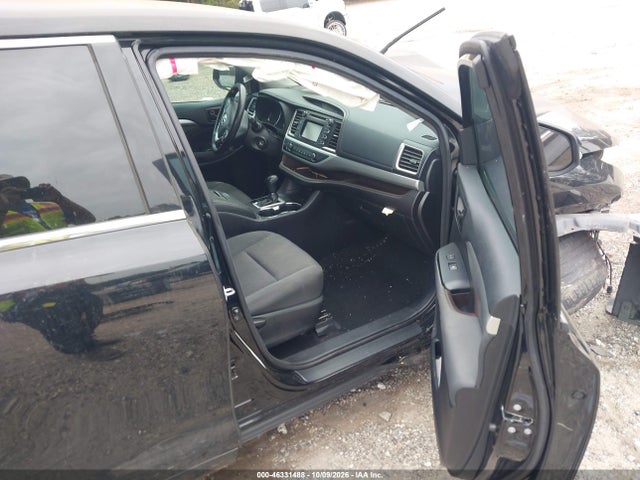 Aukcja sprzedaży 2018 Toyota Highlander Le, vin: 5TDBZRFH6JS802969, numer aukcji: 46331488