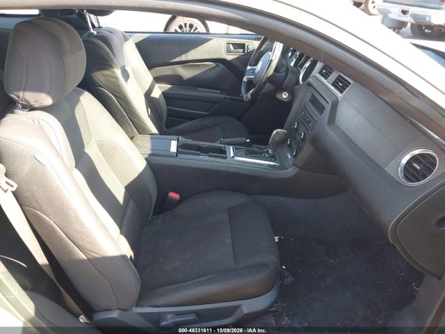46331611 :رقم المزاد ، 1ZVBP8AM1D5216496 vin ، 2013 Ford Mustang V6 مزاد بيع