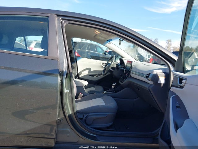 KMHC65LC5LU220449 Hyundai Ioniq Hybrid Blue
