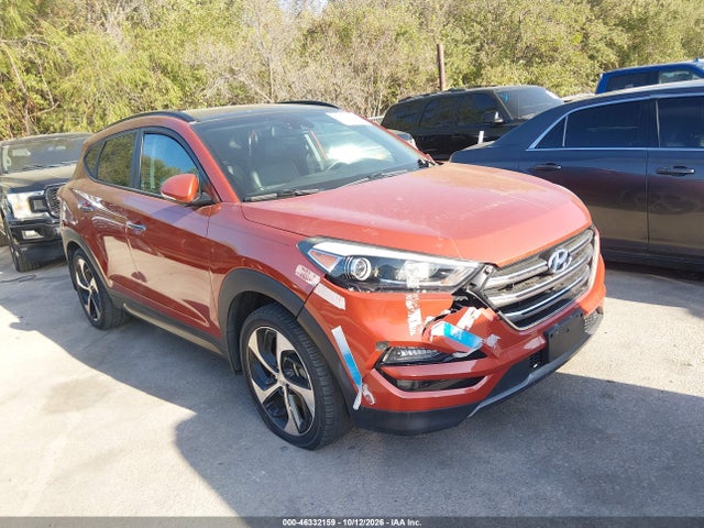 2016 KM8J33A29GU075422 main image