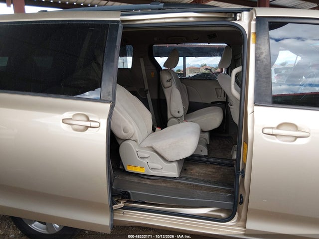 5TDKK3DC2ES407945 Toyota Sienna Le V6 8 Passenger
