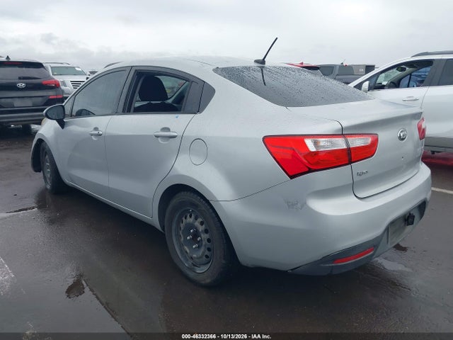 KIA RIO LX 2015 KNADM4A38F6502764 Image 3