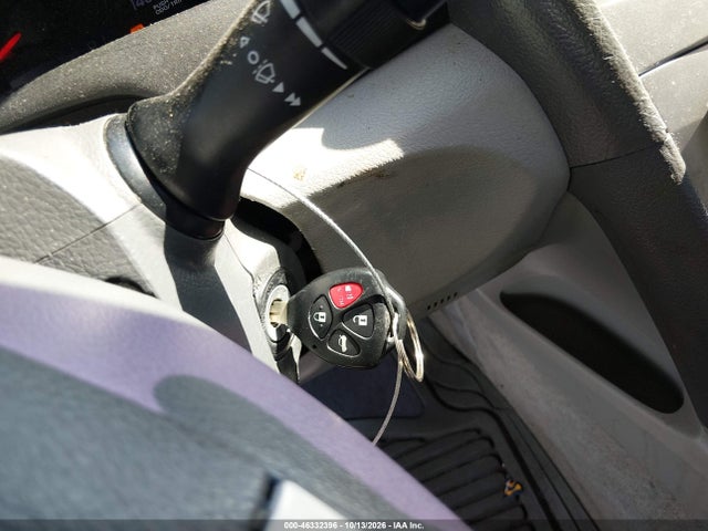 46332396 :رقم المزاد ، 4T1BF3EK1AU523925 vin ، 2010 Toyota Camry Le مزاد بيع