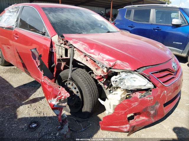 46332396 :رقم المزاد ، 4T1BF3EK1AU523925 vin ، 2010 Toyota Camry Le مزاد بيع