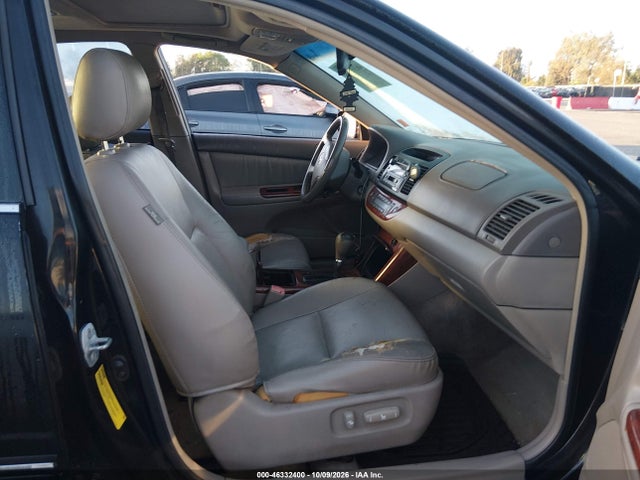 2005 Toyota Camry Xle V6 მანქანა იყიდება აუქციონზე, vin: 4T1BF30K15U087753, აუქციონის ნომერი: 46332400