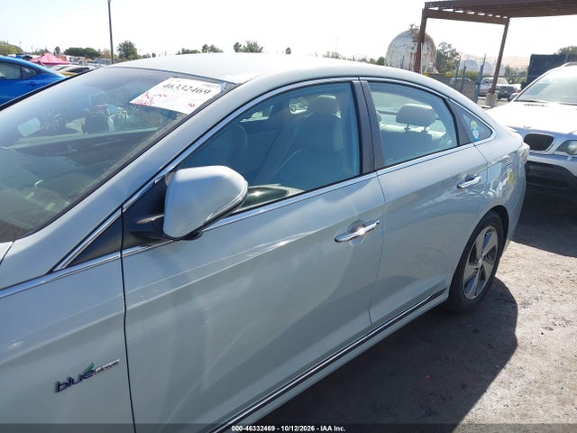 KMHE34L13GA009591 Hyundai Sonata Hybrid Limited