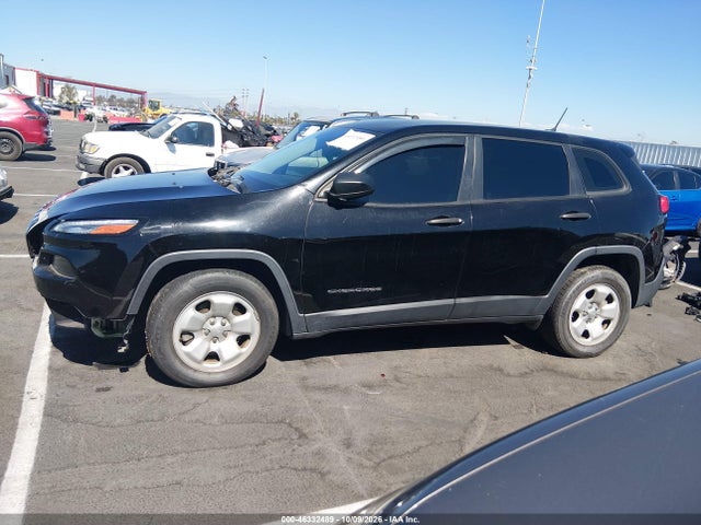Auction sale of the 2017 Jeep Cherokee Sport, vin: 1C4PJLABXHW572523, lot number: 46332489