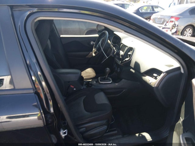 Auction sale of the 2017 Jeep Cherokee Sport, vin: 1C4PJLABXHW572523, lot number: 46332489