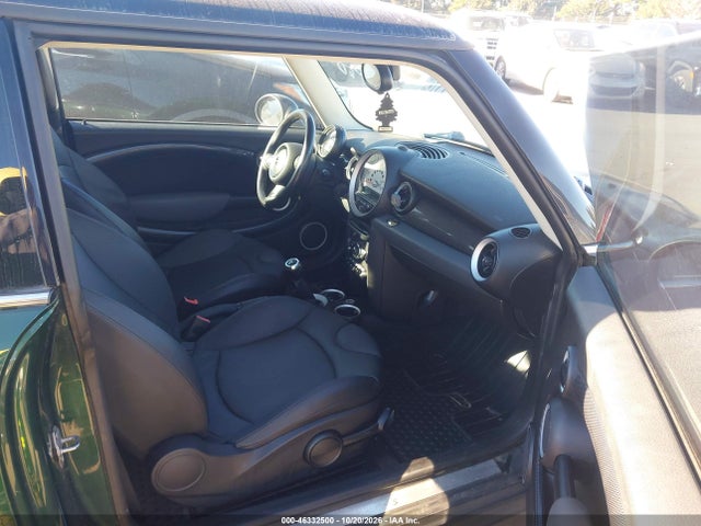 46332500 :رقم المزاد ، WMWSV3C59CTY25781 vin ، 2012 Mini Cooper S مزاد بيع