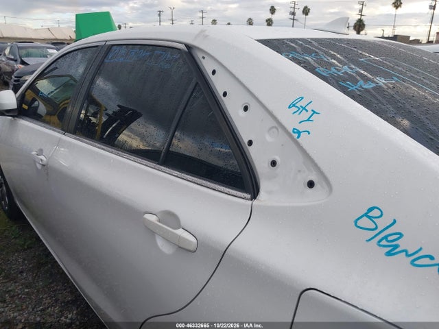 2017 Toyota Camry Xle V6 მანქანა იყიდება აუქციონზე, vin: 4T1BK1FK0HU578083, აუქციონის ნომერი: 46332665