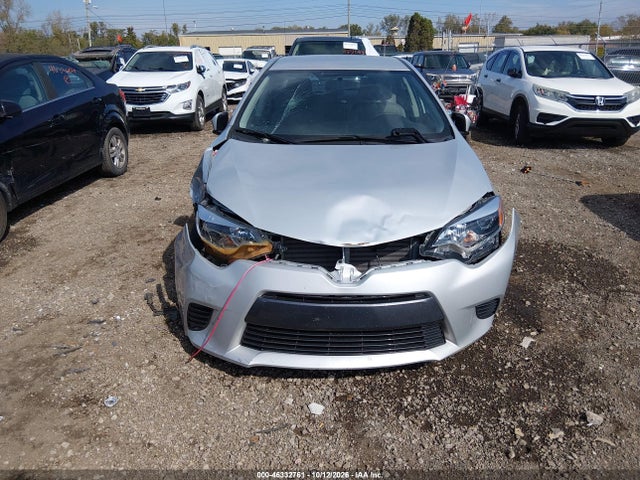 46332761 :رقم المزاد ، 2T1BURHE9FC434885 vin ، 2015 Toyota Corolla Le مزاد بيع