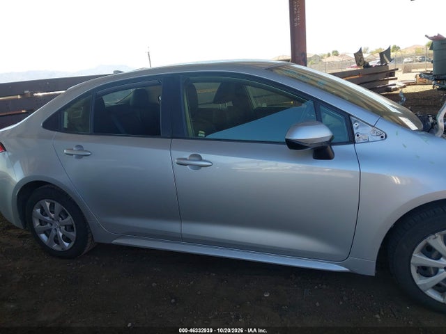 46332939 :رقم المزاد ، JTDEPMAE4NJ220407 vin ، 2022 Toyota Corolla Le مزاد بيع