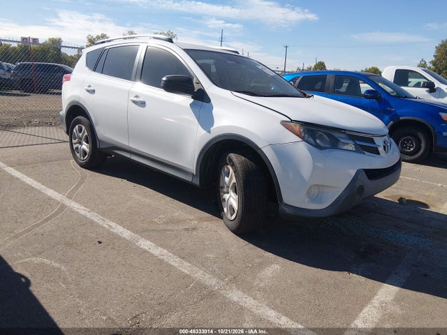 46333014 :رقم المزاد ، JTMZFREV5FJ031018 vin ، 2015 Toyota Rav4 Le مزاد بيع