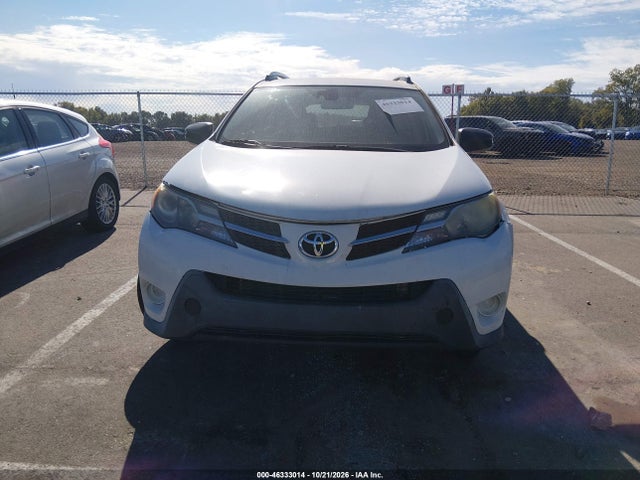 46333014 :رقم المزاد ، JTMZFREV5FJ031018 vin ، 2015 Toyota Rav4 Le مزاد بيع