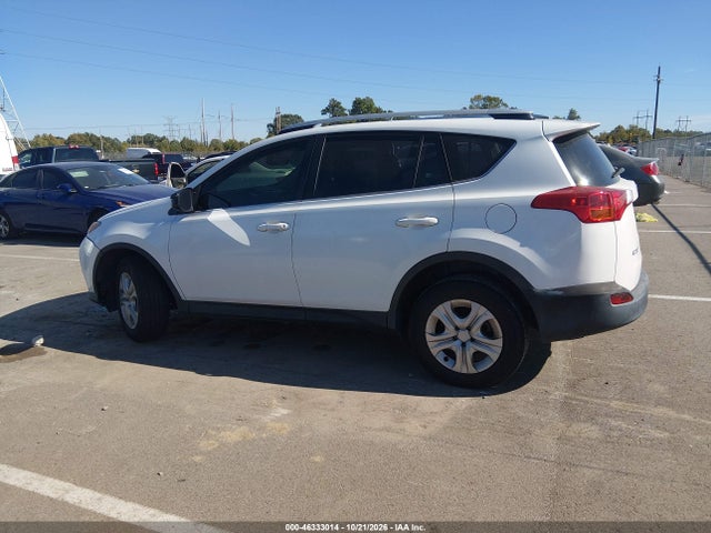 46333014 :رقم المزاد ، JTMZFREV5FJ031018 vin ، 2015 Toyota Rav4 Le مزاد بيع