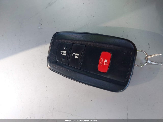 Продажа на аукционе авто 2022 Toyota Prius Le, vin: JTDKAMFU8N3169115, номер лота: 46333236