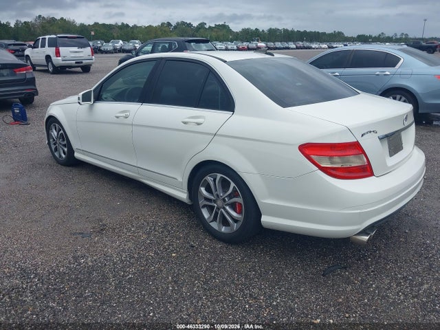 2011 Mercedes-benz C 300 Luxury/sport მანქანა იყიდება აუქციონზე, vin: WDDGF5EB1BA468679, აუქციონის ნომერი: 46333290