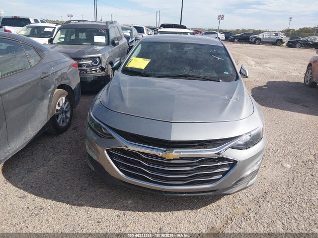1G1ZD5ST0SF136945 Chevrolet Malibu Fwd 1lt
