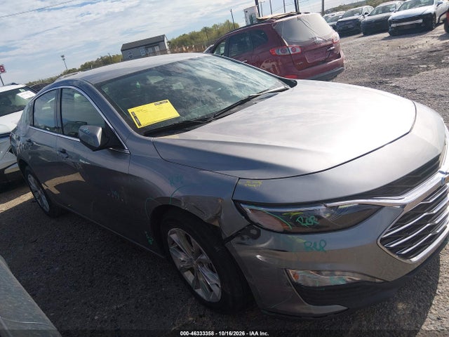 1G1ZD5ST0SF136945 Chevrolet Malibu Fwd 1lt