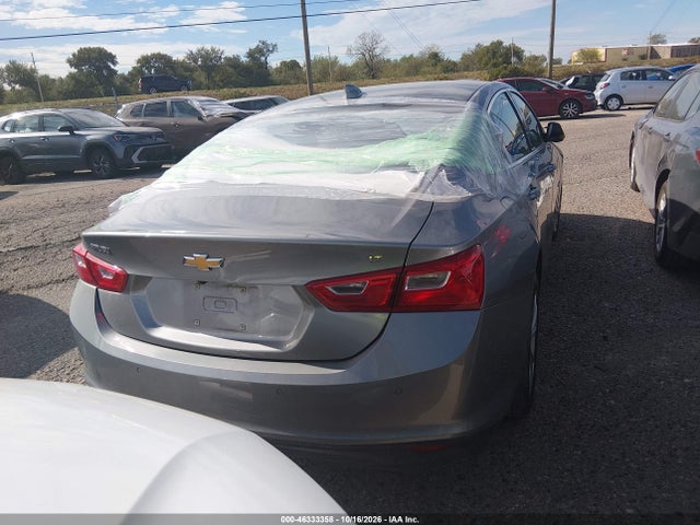1G1ZD5ST0SF136945 Chevrolet Malibu Fwd 1lt
