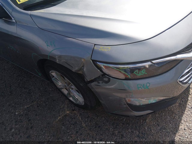 1G1ZD5ST0SF136945 Chevrolet Malibu Fwd 1lt