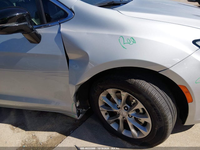 Продажа на аукционе авто 2026 Chrysler Pacifica Limited, vin: 2C4RC1GG8TR193063, номер лота: 46333369