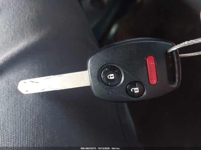 46333370 :رقم المزاد ، JHMGE8H36DC026196 vin ، 2013 Honda Fit مزاد بيع
