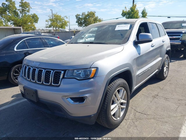 Jeep Grand Cherokee Laredo E 4x4 2018 1C4RJFAG1JC267361 Image 2