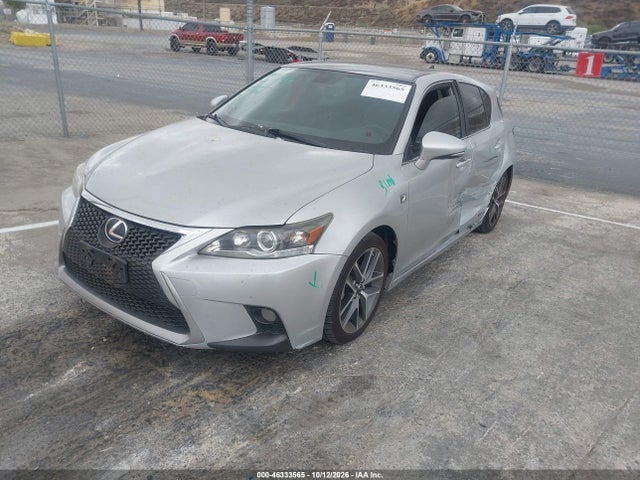 Lexus CT 200H 2015 JTHKD5BH5F2231615 Image 2