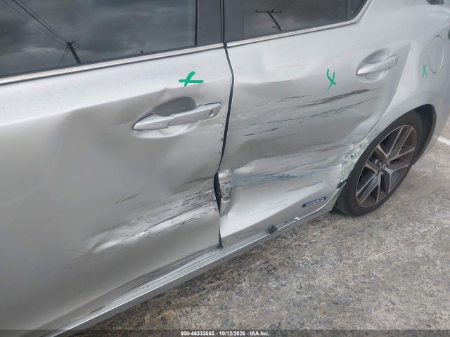 Lexus CT 200H 2015 JTHKD5BH5F2231615 Image 6